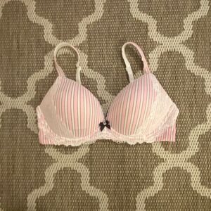 Victoria’s Secret bra, body by Victoria no wire bra size 34D